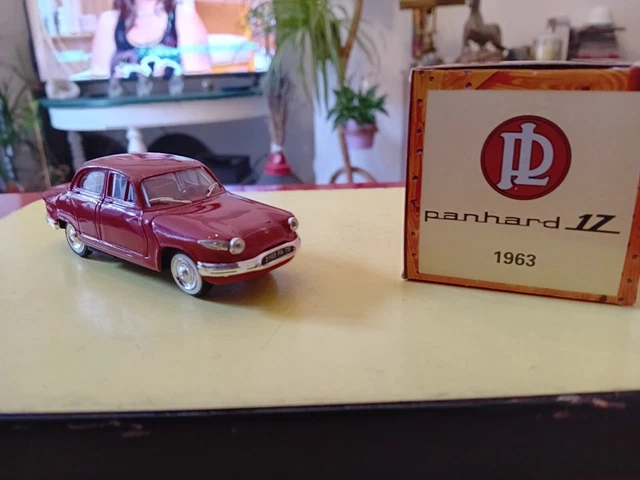 NOREV ANCIEN 1/43 PANHARD 24 BT Berline N*85 Couleur Bleu Marine avec boite EUR 160,00 - PicClick FR
