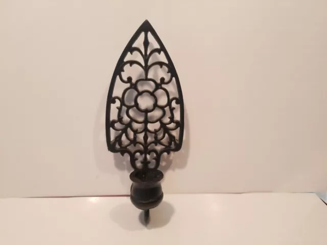 Vintage Cast Iron Trivet With Attached Candle Holder Wall Decor Wilton. 8"