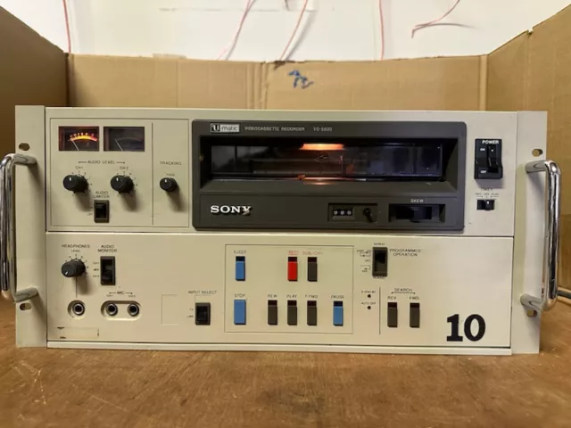 Sony VO-5600  UMatic Videocassette Recorder