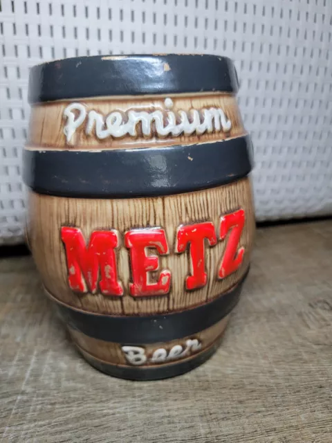 Vintage Metz Premium Beer coin Bank 8” Tall