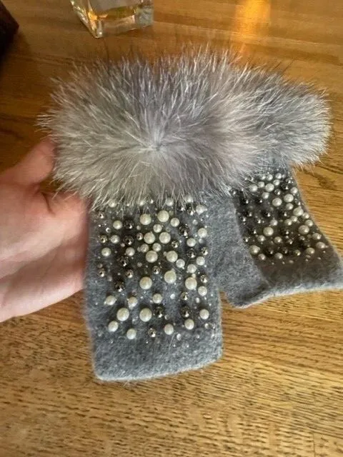 Apres Ski Fingerless Gloves Embellished Faux Pearls Real Fur Gray Beaded