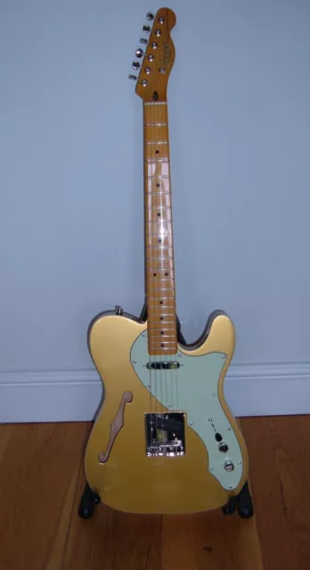 Squier Classic Vibe '60'S Thinline Telecaster With Hard Case