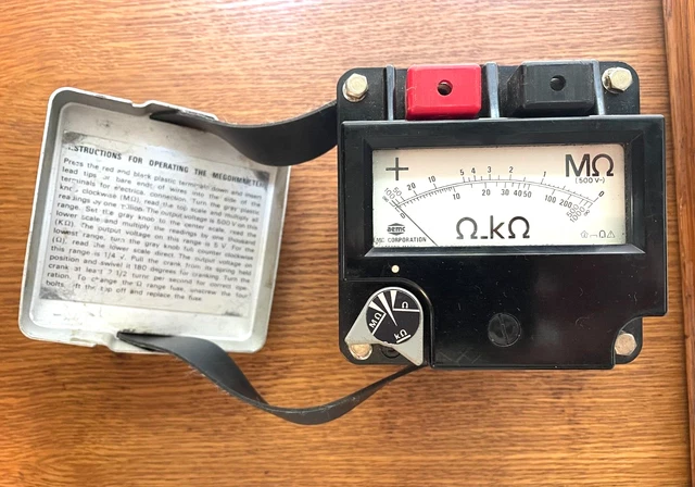 AEMC Model C 500-volt Hand Crank Megohmmeter