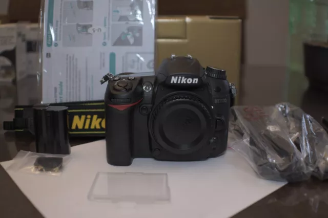 Nikon D7000 16.2MP Digital SLR camera Body with Grip and 2 Batteries