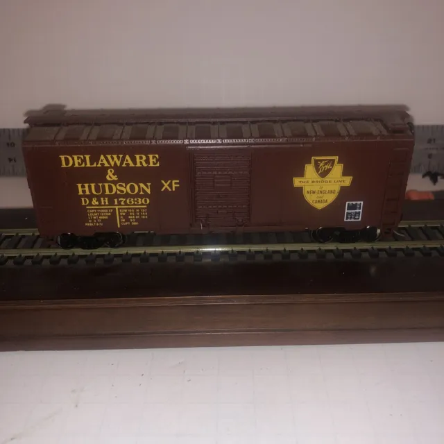 Athearn Rail Runner Custom Cars 102 Delaware & Hudson 40’ Boxcar