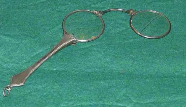 Lorgnette / Lorgnon - leicht verzierter Griff - 925er Silber