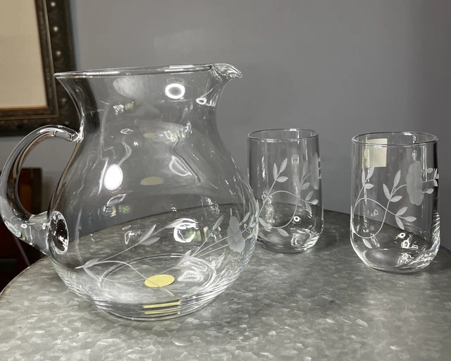 VTG PRINCESS HOUSE 32oz Pitcher /two 4oz Juice Glasses Etched Heritage