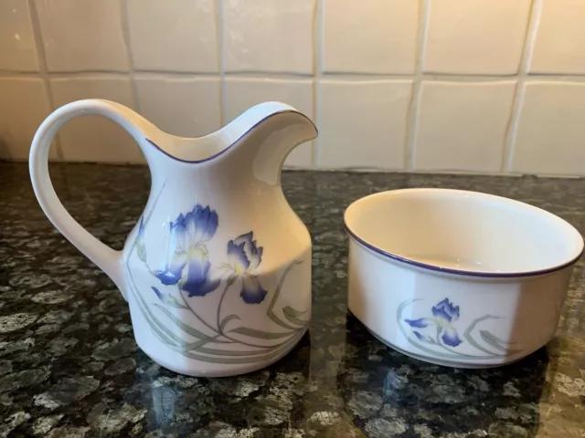 Royal Doulton ‘Minerva’ - Milk Jug / Creamer & Sugar Bowl - VGC