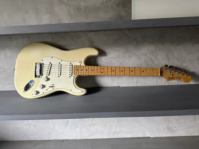 Fender Stratocaster USA 1980 elfenbein guter Zustand