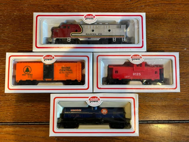 Lot of 4 Model Power HO Scale F3 Santa Fe Locomotive Union Tank Maine Caboose