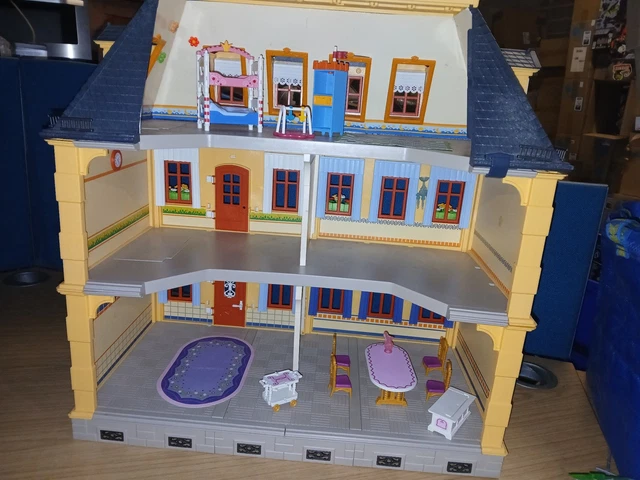 PLAYMOBIL 5301 GRANDE Mansion With Some Furniture Used Clearance