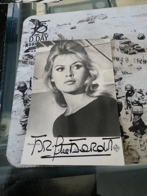 Photo originale signée à la main - France