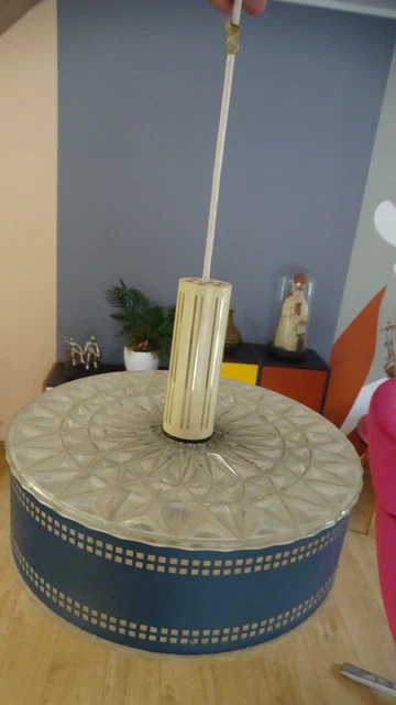 LAMPE SUSPENSION PLAFONNIER scandinave Space age Spoutnik 70' vintage EUR 85,00 - FR LAMPE SUSPENSION PLAFONNIER scandinave Space age Spoutnik 70' vintage EUR 85,00 - FR