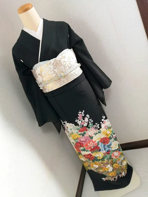 Japanese Kimono Tomesode Antique Silk Fabric Black Floral Kagayuzen Kimono only