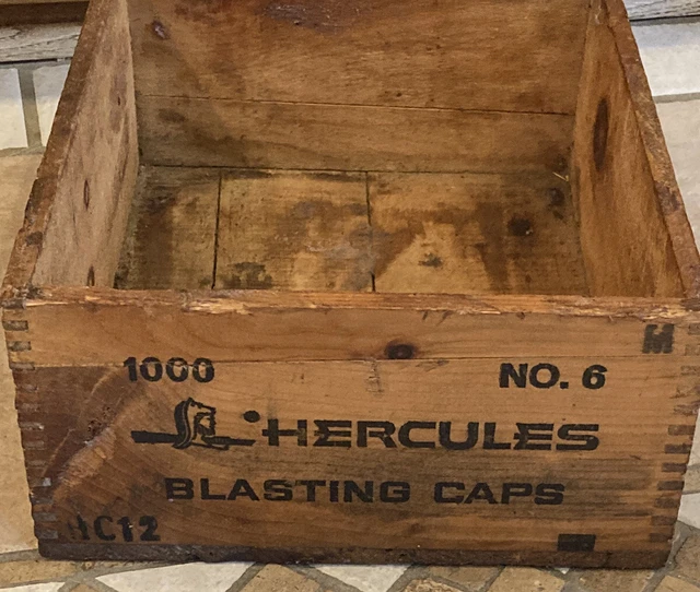 Vintage Hercules Blastings Caps Wooden Dovetail Crate 12 3/4 x 10 1/4 x 5in. 11