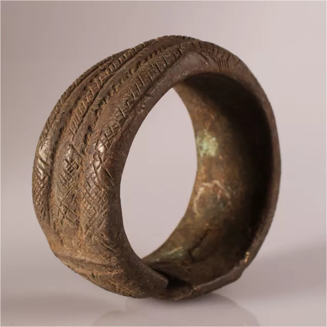 12343 Altafrikanisches Bracelet Bronze Currency Manila