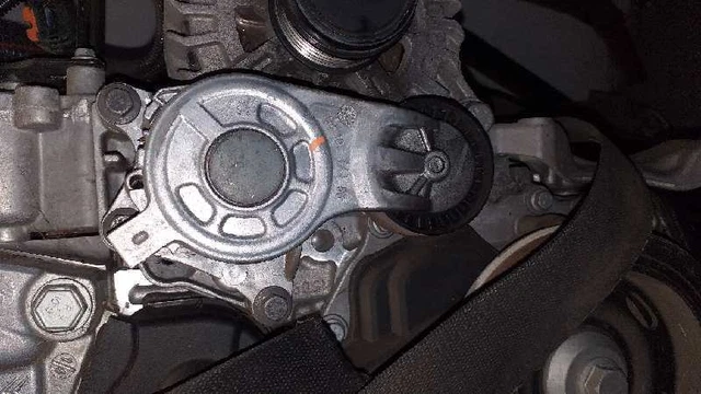 9807720180 galet tendeur pour PEUGEOT 208 1.6 HDI BLUEHDI 75 2012 896379