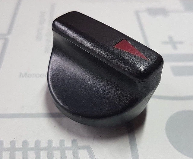 Interrupteur De Chauffage De Vitre Pour Mercedes W123 240D - Référence 0008206110 - Occasion Allemagne