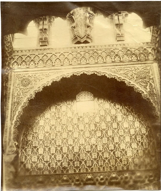 Tirage Albuminé Original - Tunisie, Intérieur D'un Fondouk - Vers 1890 - 20x25 Cm