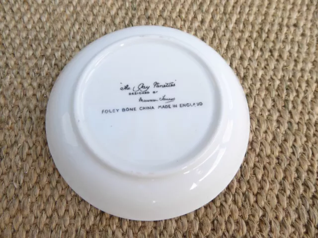 "The Gay Nineties" Foley Bone China Trinket pin Dish - Maureen Tanner Beach huts 2