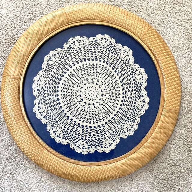 VINTAGE DOILY WALL ART Crocheted Needlework Round 18” Unique Frame Blue