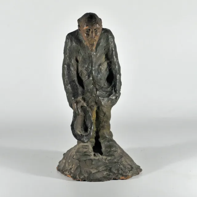 Statue sculpture personnage en terre cuite patinée signée à identifier!