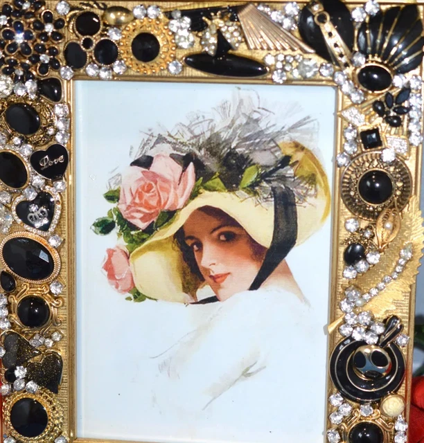 Vintage Jewelry Art Decorated Picture Frame Rhinestone Black / Gold 5X7 Photo