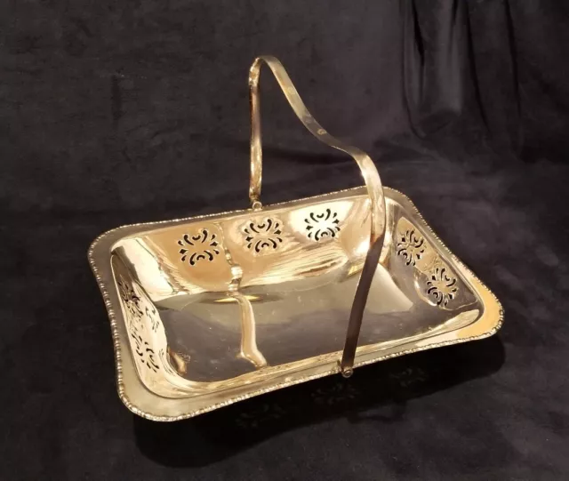 Vintage Cheltenham England EPNS Pierced Silverplated Serving Basket With Handle