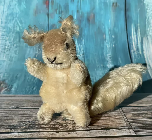 VINTAGE STEIFF MOHAIR POSSY SQUIRREL ~ 4.5 inches tall  & 5 Inches Long