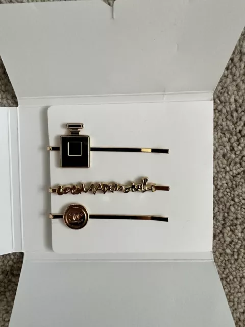 CHANEL VIP-GIFT HAIR Accessories - Set of 3X Logo Gold Hair Clips - New  with Box £150.00 - PicClick UK