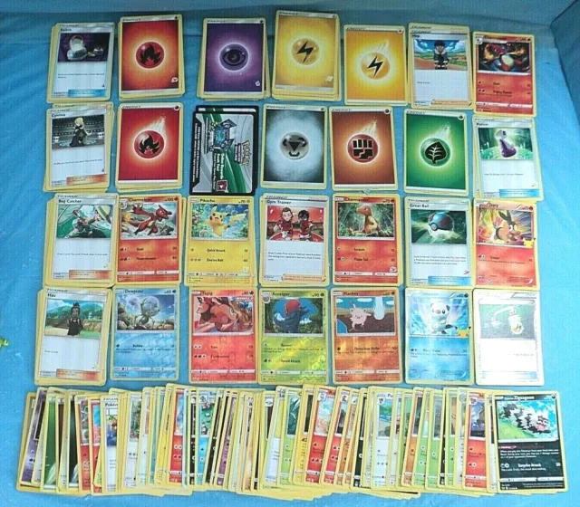 Pokemon Large Collection Of 187 Nintendo Pokemon Trading Cards.