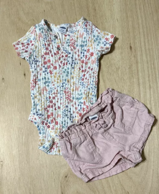 Old Navy Spring Baby Girl Outfit 3-6 Months