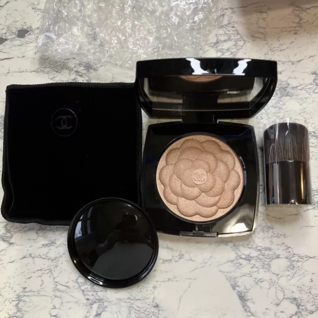 CHANEL LIMITED EDITION 2018 Poudre Lumière Highlighting Powder - 30 Rosy  gold $69.80 - PicClick