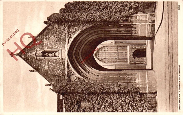 Picture Postcard>>Norwich Cathedral, Erpingham Gate