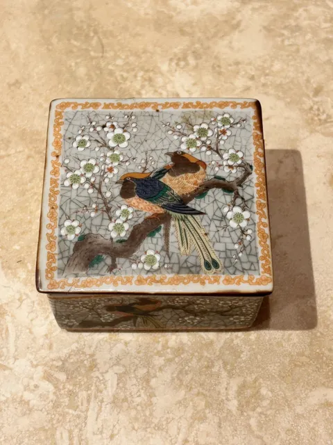 Vintage Imari Ware Japanese  Trinket Box Japan Birds