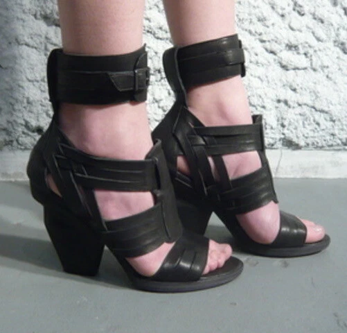 ld Tuttle black leather zip up gladiater like heels sandals 37.5 ld Tuttle black leather zip up gladiater like heels sandals 37.5