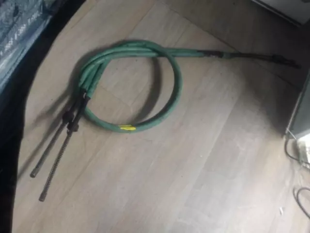 Cable de commande de frein à main RENAULT MEGANE 1