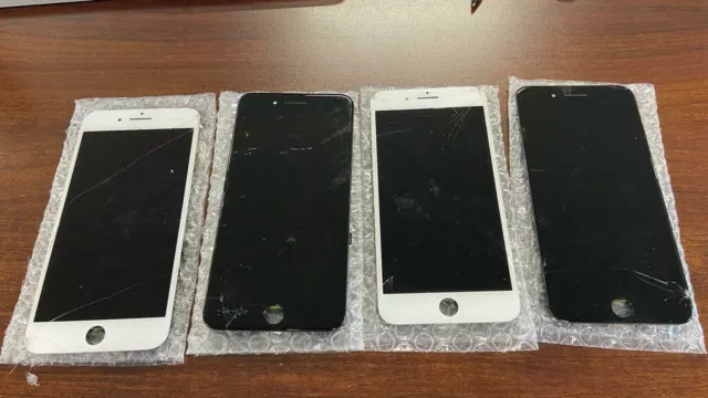 Joblot of 4 Cracked Genuine Apple iPhone 8+ LCD screens, fully working GlassOnly