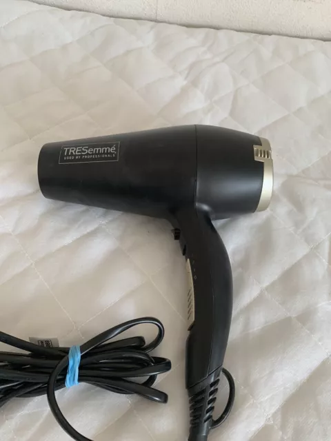 TRESemme 5543U HAIR DRYER 2200W