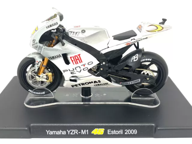 1:18 scale Valentino Rossi Model Yamaha YZR M1 Moto GP Bike Estoril 2009 Version