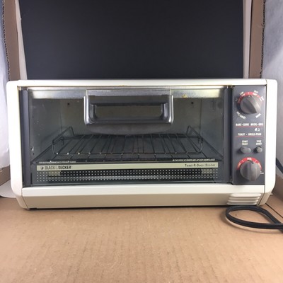 Black & Decker Under Cabinet SpaceMaker TRO 400 Type TY5 Toaster Toast Oven