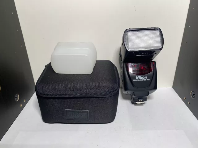 Nikon SB-700 Speedlight Shoe Mount Electronic Flash for Nikon