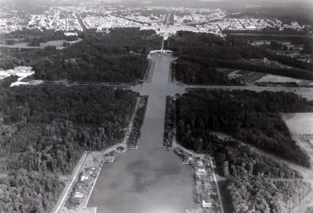 ANCIENNE PHOTO AÉRIENNE de ROGER HENRARD  " LE CHATEAU DE VERSAILLES  " 1952