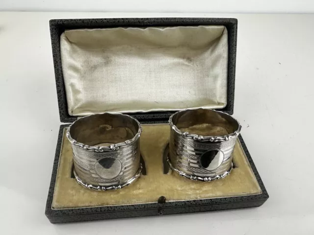 Pair Sterling Silver Napkin Rings 57.4 Grams Hallmarked Boxed Chester 1919