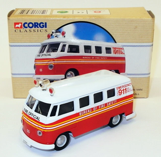 Corgi 1/43 Bedford CA Van - Pompiers Blackburn - Modèle Réduit 96906 - Occasion