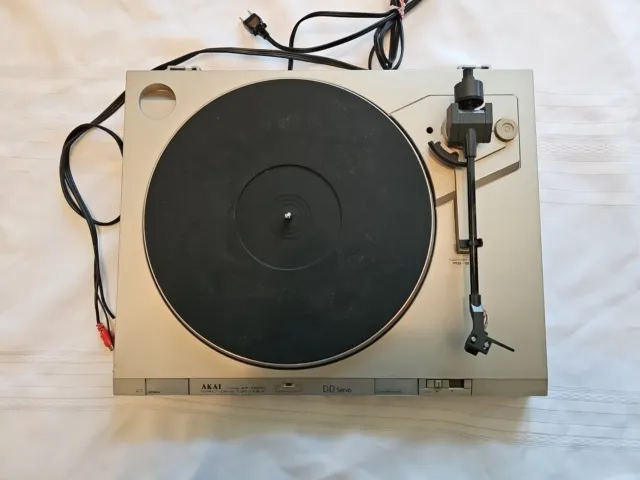 Akai AP-D210 Direct Drive Turntable - Works