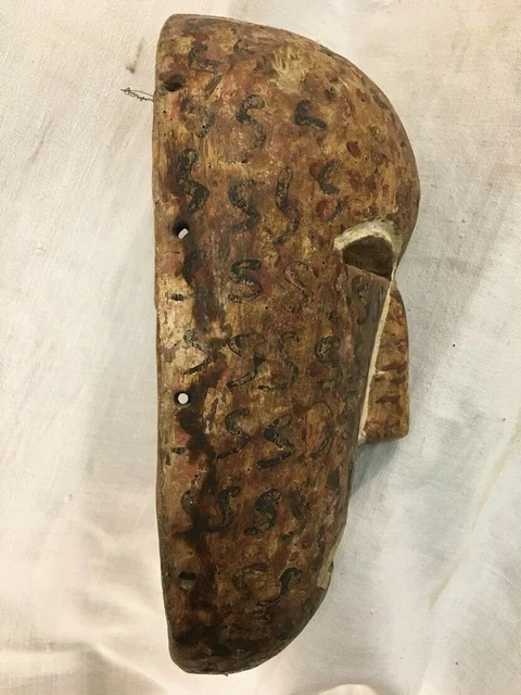 Antique African Ngbaka Hand-Carved Wooden Dance Mask Northwest Congo c. 1900-20s 3
