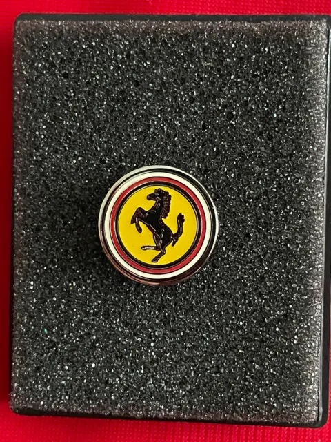 Ferrari Club Japan | LAPEL PIN BADGE | Club Emblem