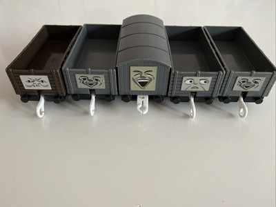 tomy trackmaster troublesome trucks