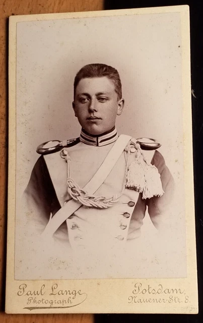 Soldat in Uniform mit Epauletten & Gurt - Offizier / CDV Paul Lange Potsdam